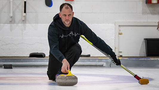 curler practicing